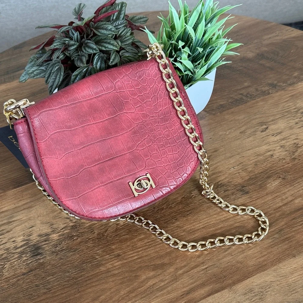 *BEBE* Michelle Mini Saddle Bag Crossbody Chain Strap Shoulder Purse - NEW - Picture 9 of 11